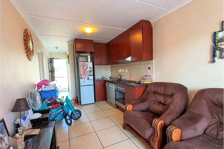 To Let 1 Bedroom Property for Rent in Buh Rein Estate Western Cape